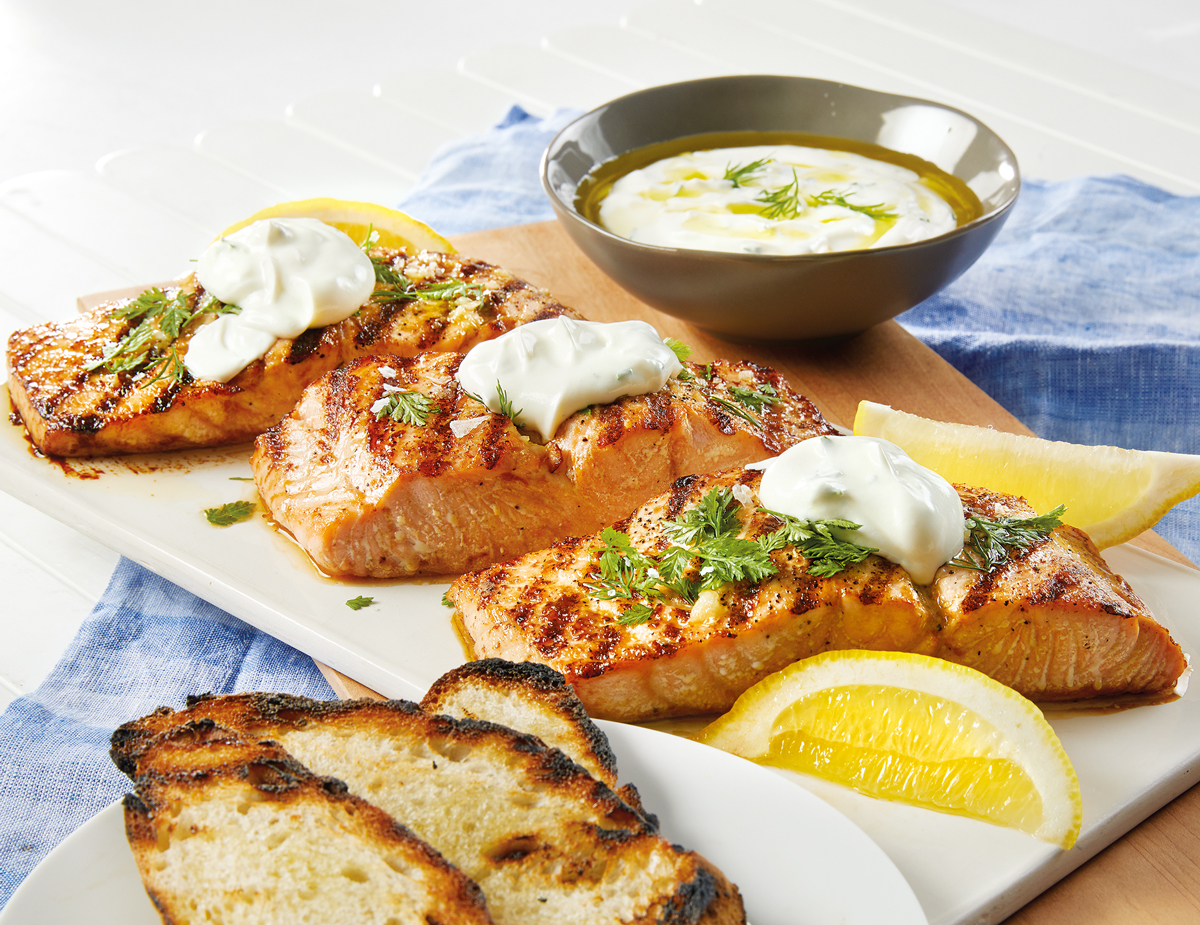 Grilled Salmon with lemon sauce